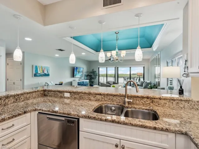 232 La Peninsula Blvd 232, Naples, Florida 34113
