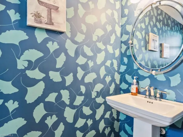 232 La Peninsula Blvd 232, Naples, Florida 34113