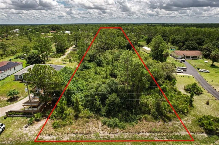 Birds eye view of property