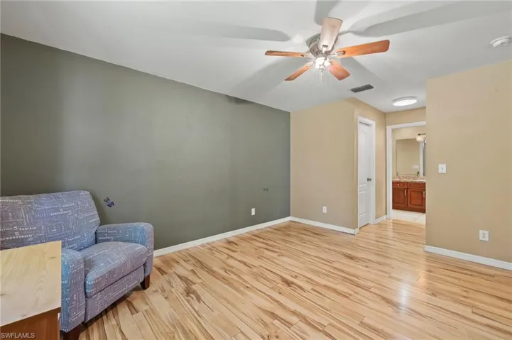 6054  Lacota  AVE, Fort Myers, FL 33905
