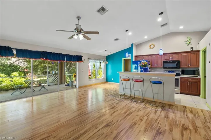 6054  Lacota  AVE, Fort Myers, FL 33905