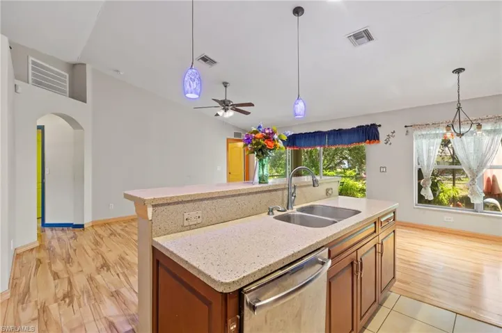 6054  Lacota  AVE, Fort Myers, FL 33905