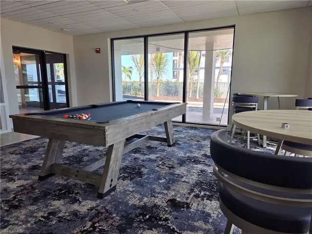 Billiard room!