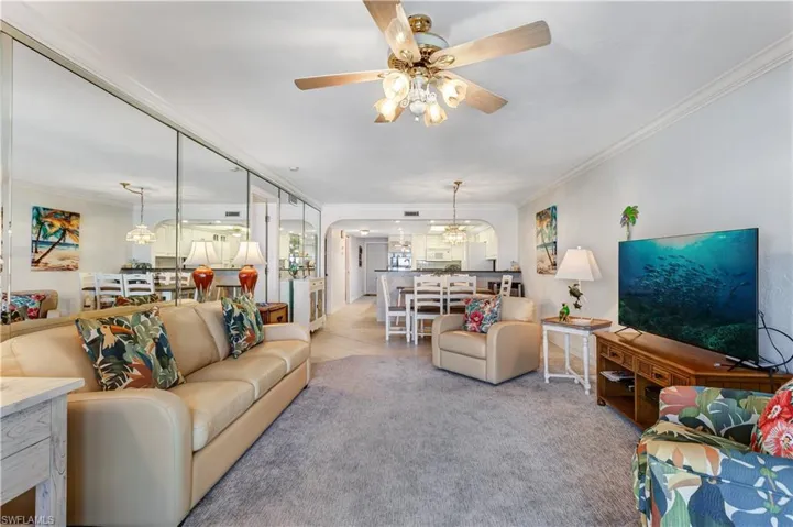 Expansive Living / Dining for casual dining
