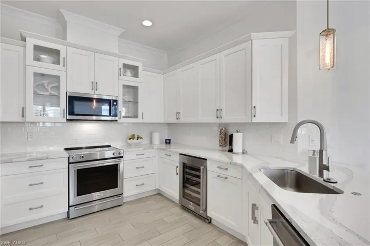 6367 Negril Isle Dr, Naples, Florida 34113