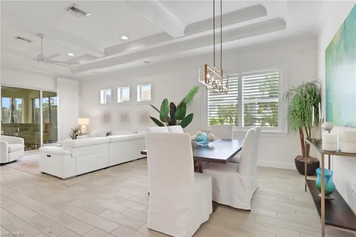 6367 Negril Isle Dr, Naples, Florida 34113