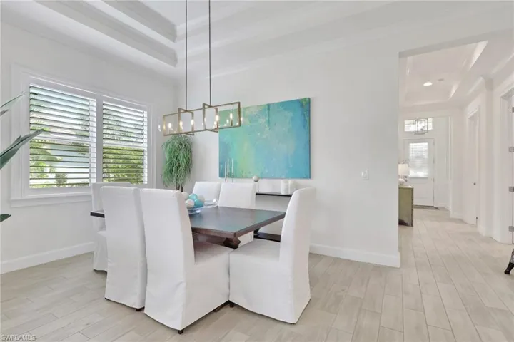 6367 Negril Isle Dr, Naples, Florida 34113