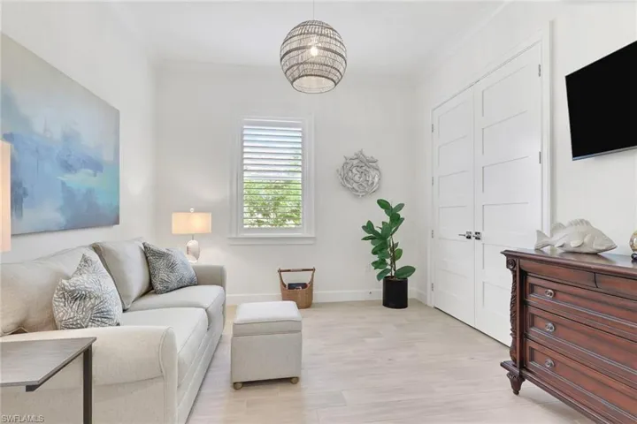 6367 Negril Isle Dr, Naples, Florida 34113
