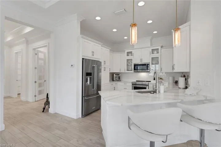 6367 Negril Isle Dr, Naples, Florida 34113