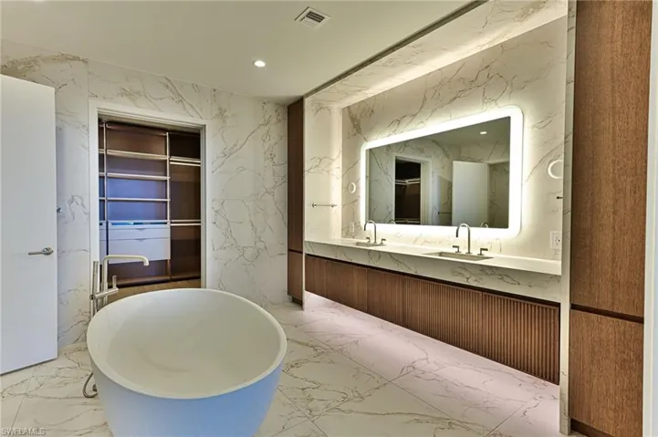 5000 Coconut Rd #105, Bonita Springs, Florida 34134