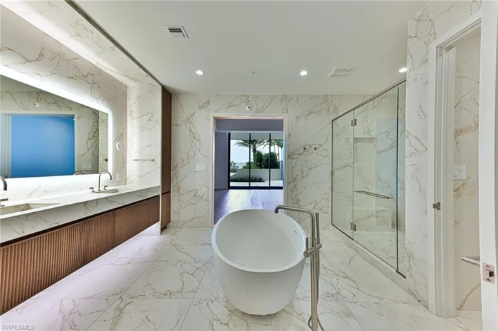 5000 Coconut Rd #105, Bonita Springs, Florida 34134