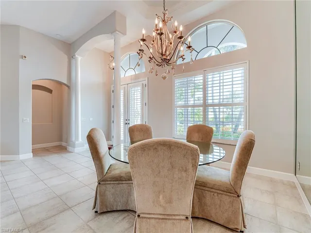 FormaL dining
