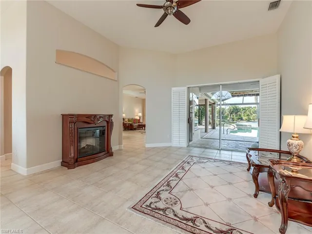 Entry to kitchen and family room left of sliders
