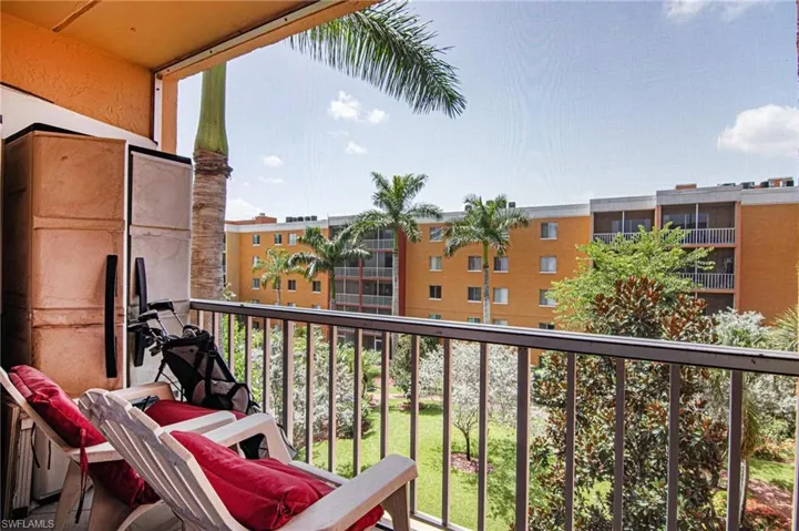 2366 E Mall Dr 414, Fort Myers, Florida 33901