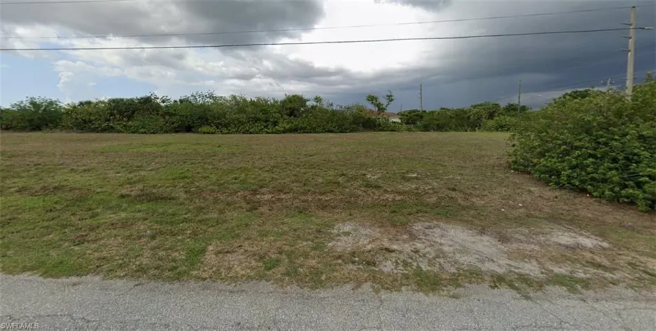 2325 NE 17th  ST, Cape Coral, FL 33909