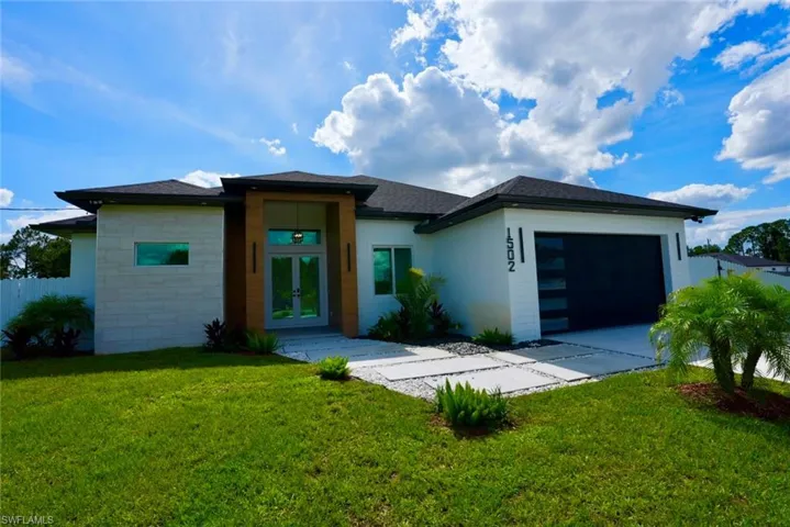1502 Sara Ave S, Lehigh Acres, Florida 33976