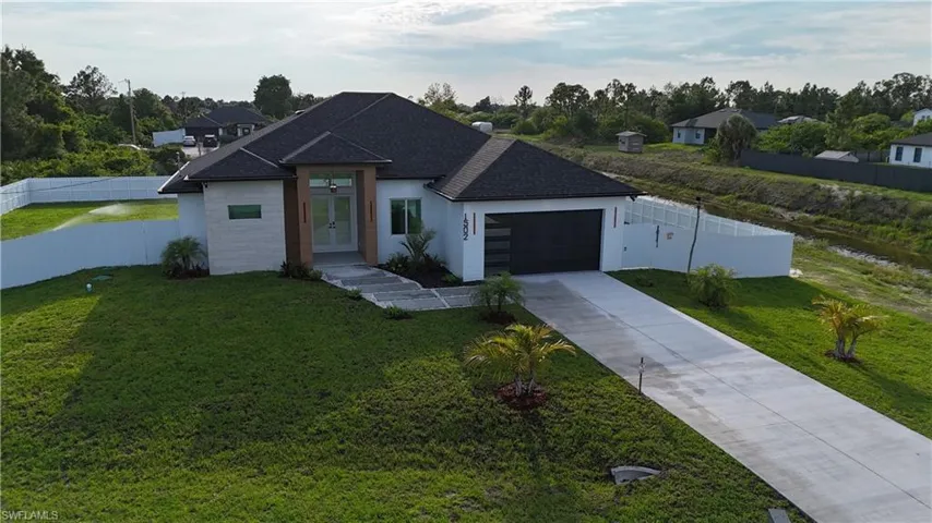1502 Sara Ave S, Lehigh Acres, Florida 33976