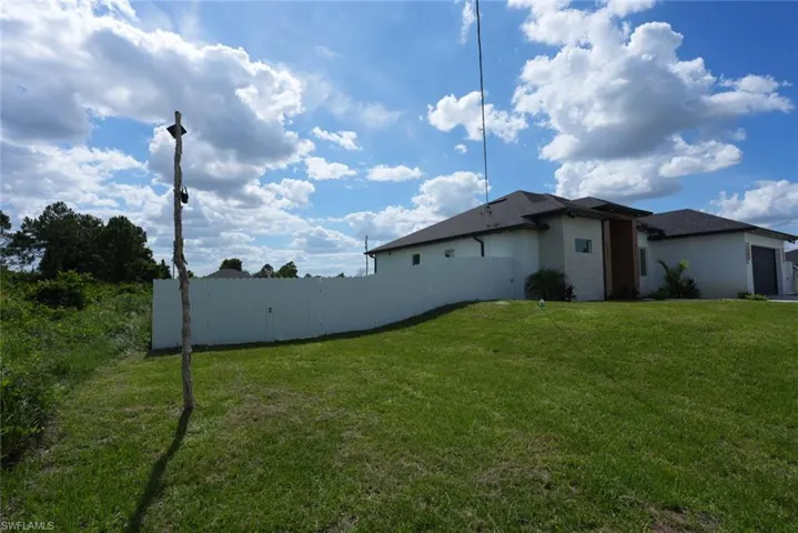 1502 Sara Ave S, Lehigh Acres, Florida 33976