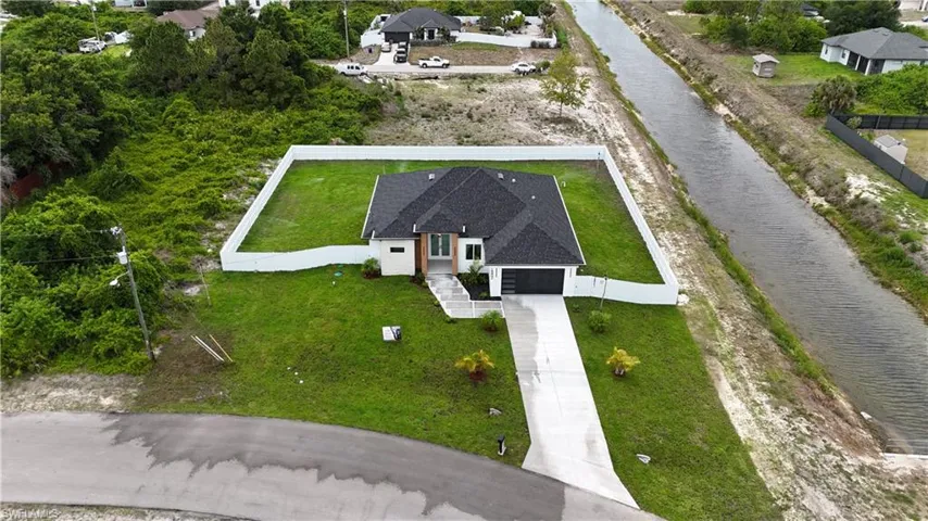 1502  Sara S AVE, Lehigh Acres, FL 33976
