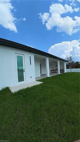 1502 Sara Ave S, Lehigh Acres, Florida 33976