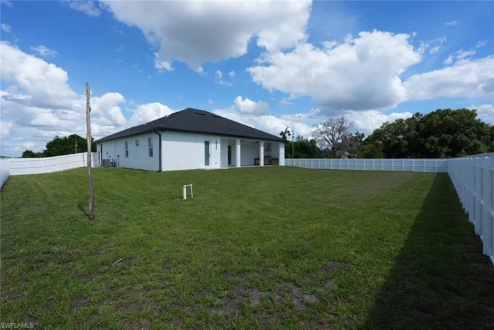 1502 Sara Ave S, Lehigh Acres, Florida 33976