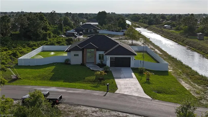 1502 Sara Ave S, Lehigh Acres, Florida 33976