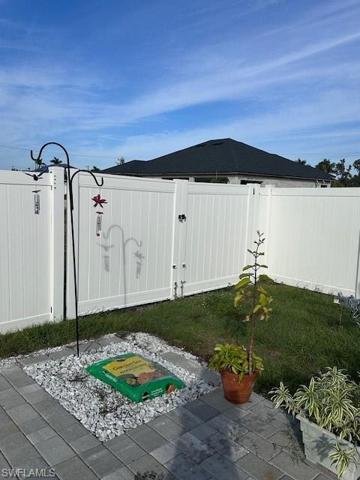 247 Nelson RD N, CAPE CORAL FL 33993