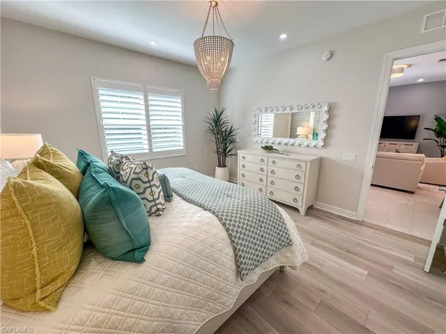 232  Indies E DR, Naples, FL 34114