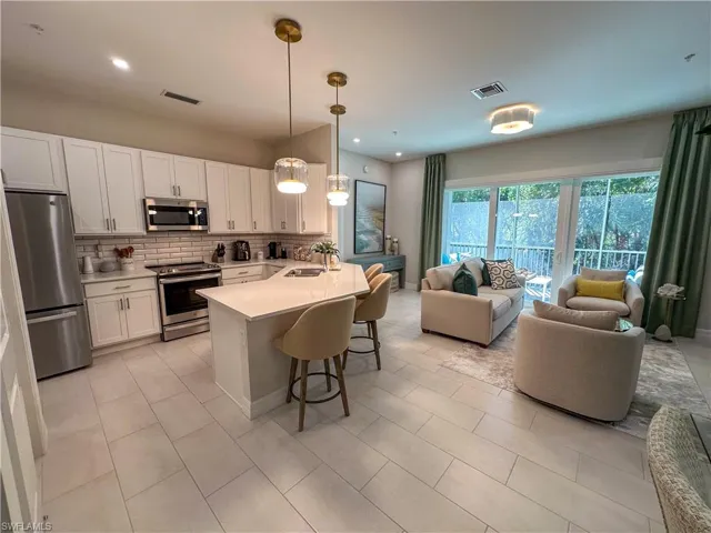 232  Indies E DR, Naples, FL 34114