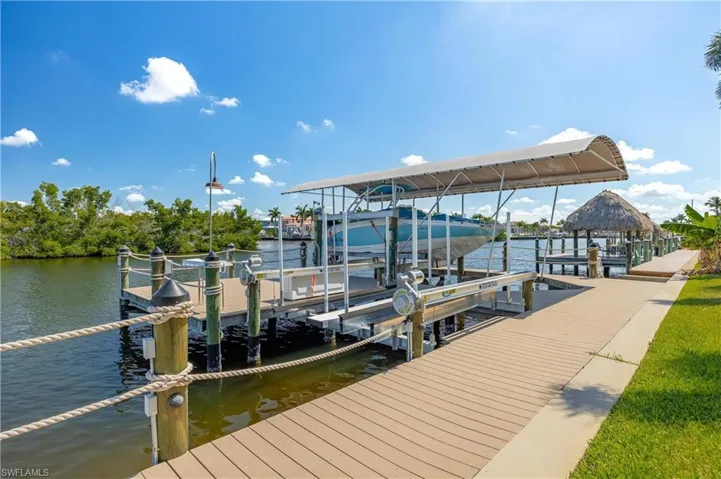 Dock