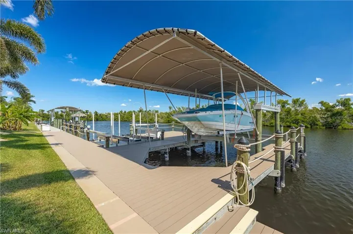 Dock