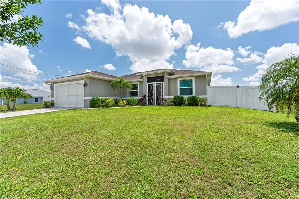 2909 24th AVE, Cape Coral, FL 33993,225061583