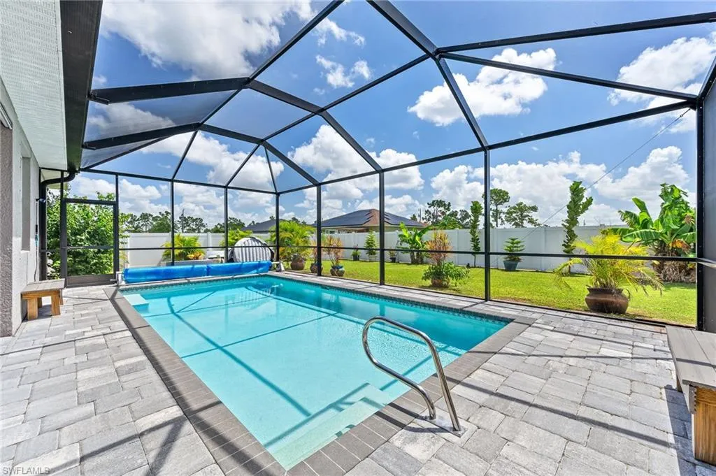2909 24th AVE, Cape Coral, FL 33993,225061583