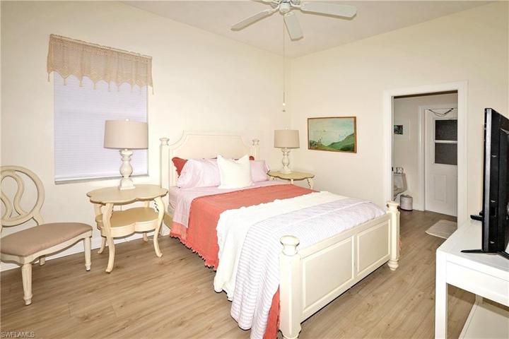 4th BDR/ Pool Bedroom and Pool Bath