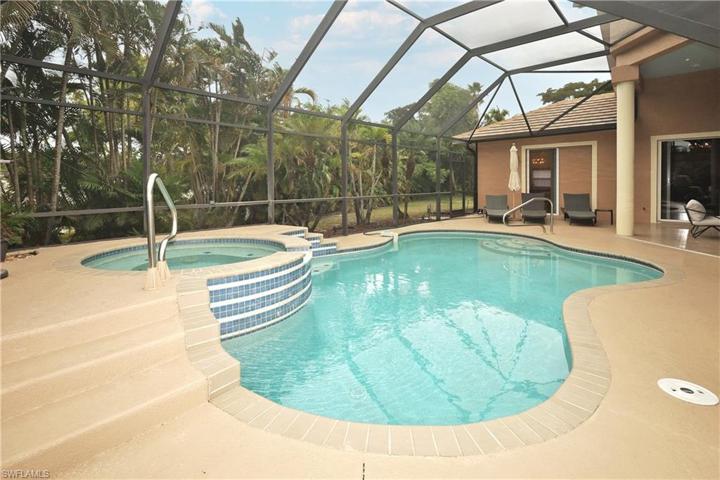 Gorgeous private pool and spa