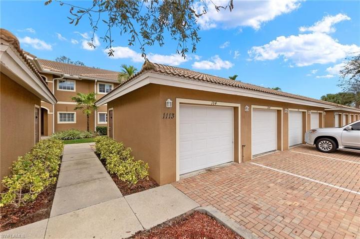 1113 Winding Pines CIR # 104, CAPE CORAL FL 33909