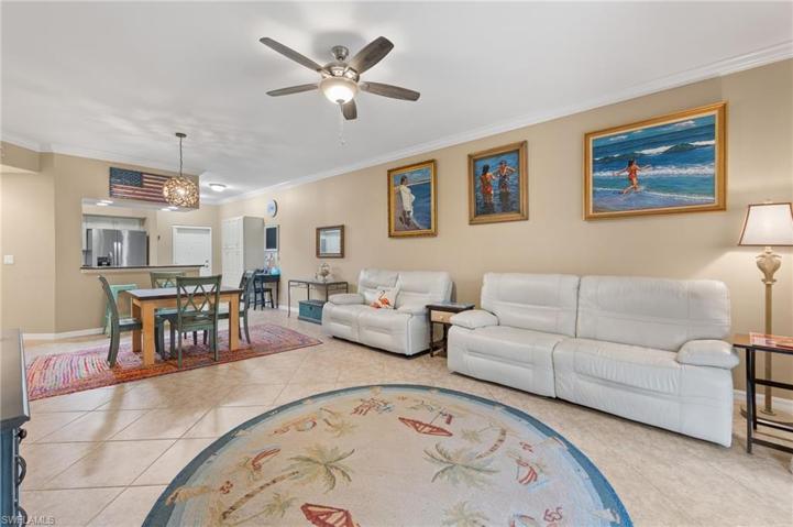 1113 Winding Pines CIR # 104, CAPE CORAL FL 33909