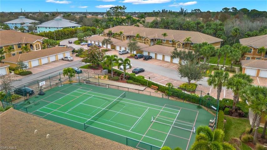 1113 Winding Pines CIR # 104, CAPE CORAL FL 33909