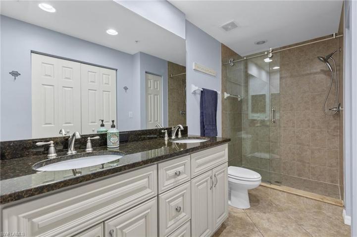 1113 Winding Pines CIR # 104, CAPE CORAL FL 33909
