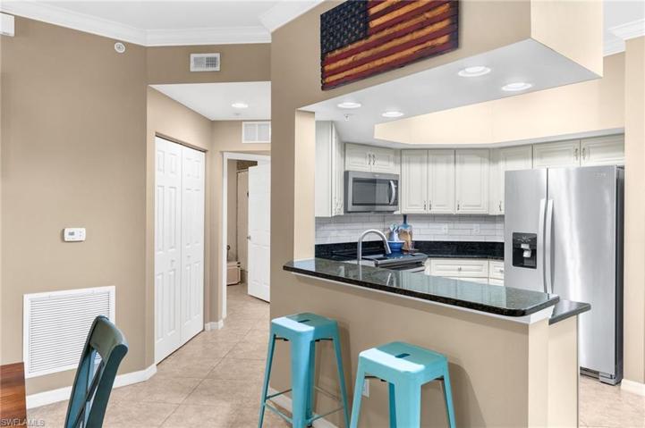 1113 Winding Pines CIR # 104, CAPE CORAL FL 33909