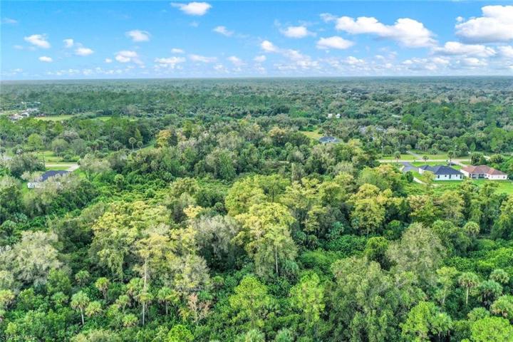 2115 10th AVE NE, NAPLES FL 34120