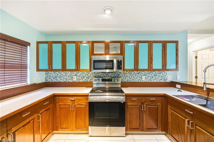 2038 Nw 3rd Ter, Cape Coral, Florida 33993