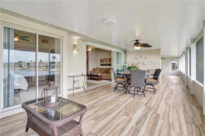 Spacious Lanai