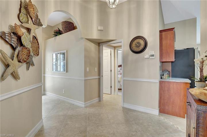 Beautifully Appointed Entry