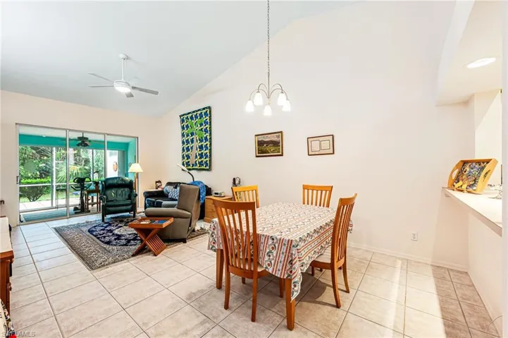 5696  Greenwood  CIR, Naples, FL 34112