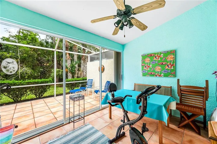 5696  Greenwood  CIR, Naples, FL 34112