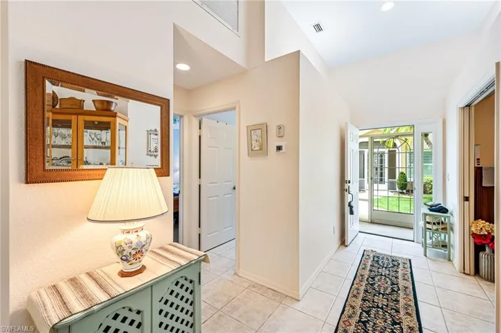 5696  Greenwood  CIR, Naples, FL 34112
