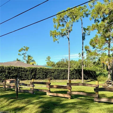 24376  Cock Robin  LN, Bonita Springs, FL 34135