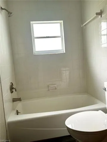 24376  Cock Robin  LN, Bonita Springs, FL 34135