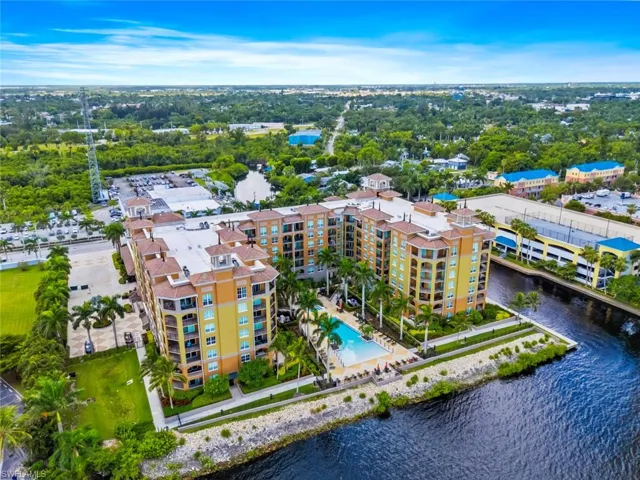 2825 Palm Beach Blvd 203, Fort Myers, Florida 33916